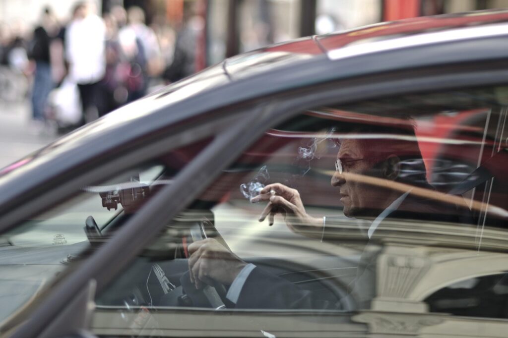 Quelle voiture pour un jeune conducteur : critères et budget